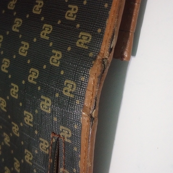 Vintage Paolo Gucci Monogram Wallet - Picture 15 of 16
